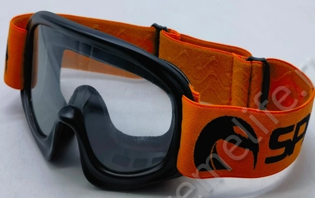 Детские кроссовые очки SPARX PIONER, черно оранжевые прозрачная линза Детские кроссовые очки SPARX PIONER, черно оранжевые прозрачная линза